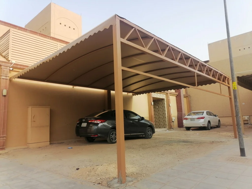 أهمية تركيب مظلات سيارات خارجية في الدمام