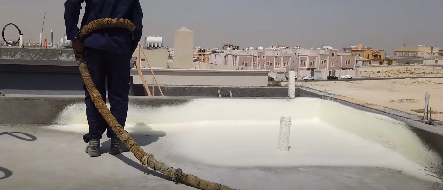 عوازل أسطح فوم الشرقية : الفرق بين العزل المائي والحراري