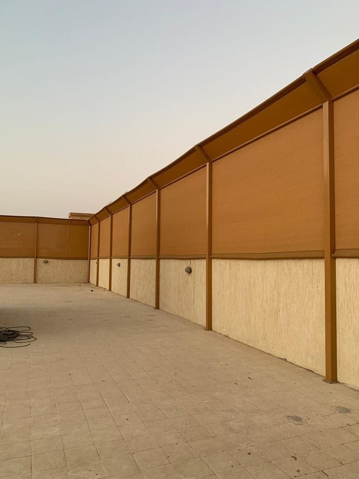 معلم سواتر الشرقية : حلول فعالة للظل والخصوصية والأمان